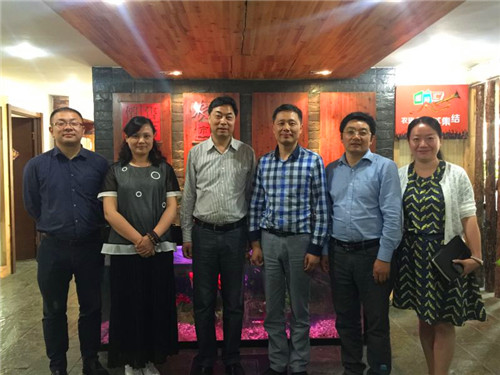 红四方总经理助理陈国庆走访河南复合肥市场